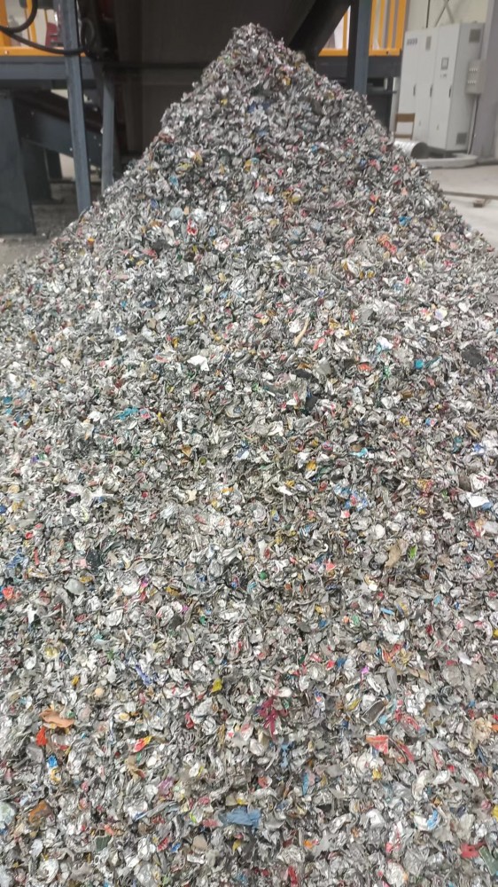 韓國地區(qū)路友破碎機打料測試