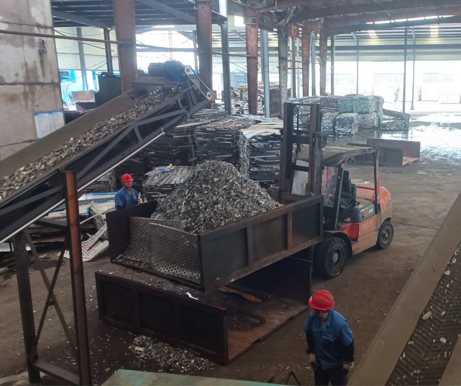 鋁合金門窗破碎機