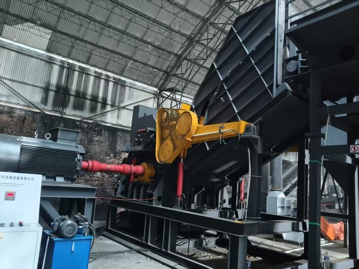 恭賀李老板平地起高樓，破碎?分選線完成安裝，靜待佳音。