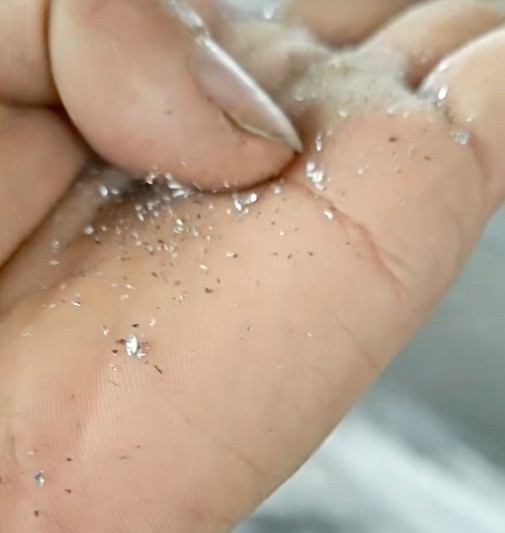 路友渦電流分選機(jī)針對大塊頭小碎屑都能夠做到全數(shù)不浪費(fèi)