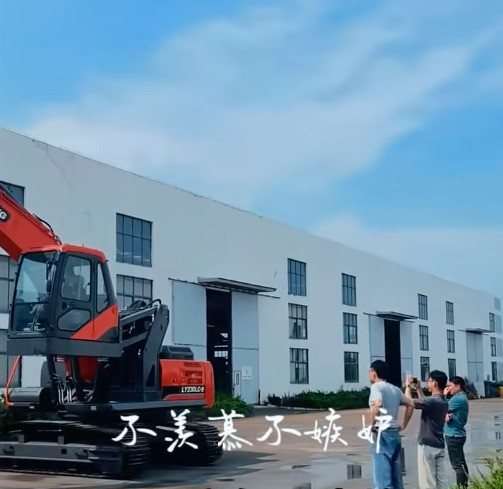 路友重工20噸級(jí)升降式抓鋼機(jī)