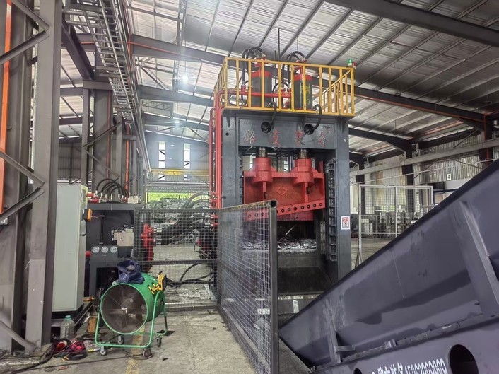 國外地區(qū)路友630龍門剪調試順利，稍后將正式展開生產